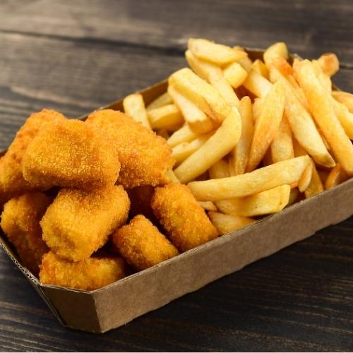 Chicken Nuggets 10 Pcs and Chips